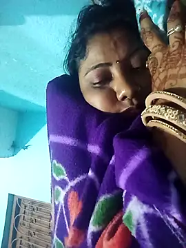 Apkisona8 online show from November 3, 2025, 11:15 pm