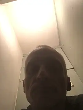 pepis117 online show from April 6, 2026, 11:05 pm