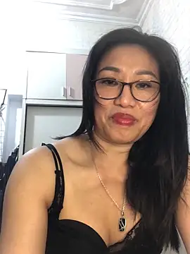 Vitamin sexy online show from October 6, 2025, 1:19 pm