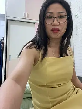 Vitamin sexy online show from October 8, 2025, 1:42 pm