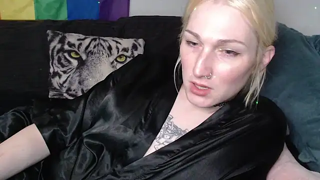 Snapshot of AthenaAphrodisia chatting on June 15, 2026, 5:26 pm AthenaAphrodisia online show from June 15, 2026, 5:26 pm