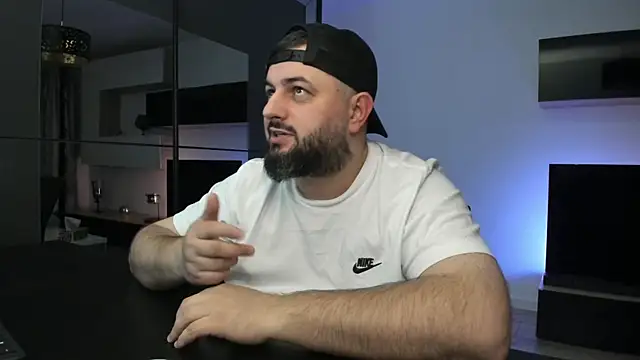 DravenPeak online show from April 17, 2026, 8:23 pm