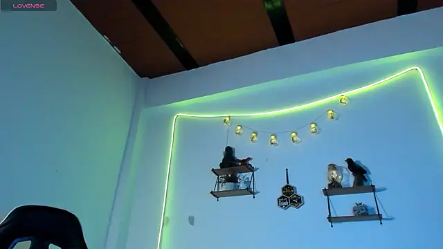 77Neferkitty77 online show from October 13, 2025, 12:10 am