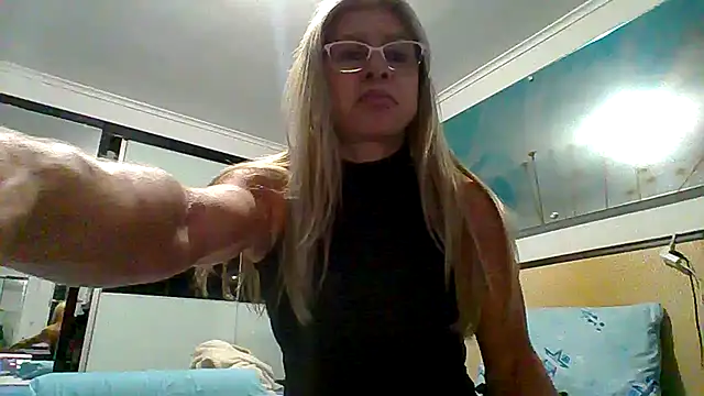 Mirianzapata 1 online show from November 28, 2025, 10:45 pm