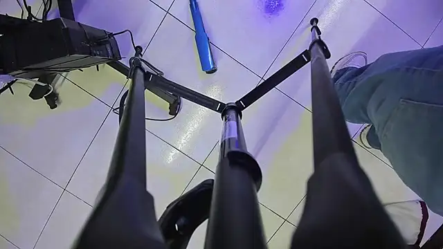 Aisha hotts777 online show from April 27, 2026, 3:15 am