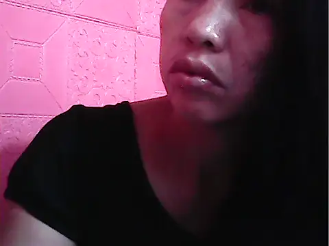 oceanlover23 online show from November 16, 2025, 7:41 pm