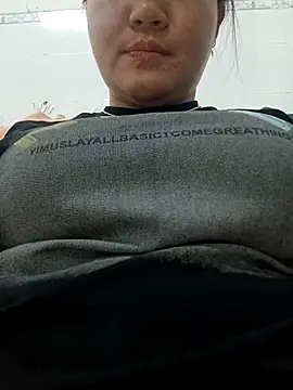  Babyrose  online show from November 27, 2025, 1:24 pm