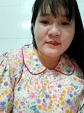  Babyrose  online show from March 25, 2026, 6:58 pm