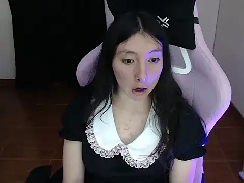 ScarlettShirahoshi online show from September 23, 2025, 9:07 pm