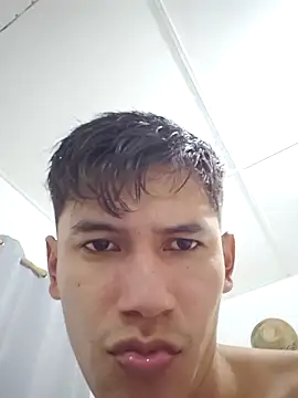 Snapshot of Ajhg98 chatting on February 9, 2026, 12:58 am Ajhg98 online show from February 9, 2026, 12:58 am