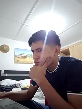 Snapshot of Ajhg98 chatting on February 9, 2026, 8:46 pm Ajhg98 online show from February 9, 2026, 8:46 pm