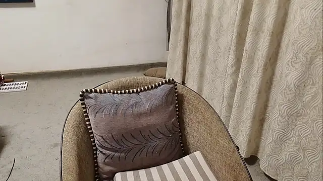 Shi luo2025 online show from September 17, 2025, 3:46 pm