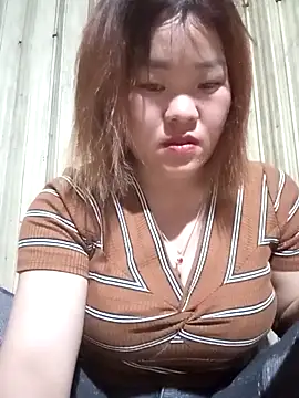 sukabae00 online show from April 3, 2026, 2:48 pm