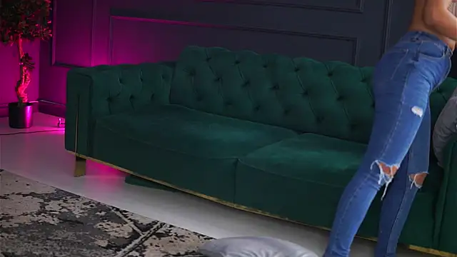 SiennaRuh online show from September 29, 2025, 10:31 am