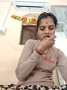 Sonam dhakad online show from November 8, 2025, 7:08 am