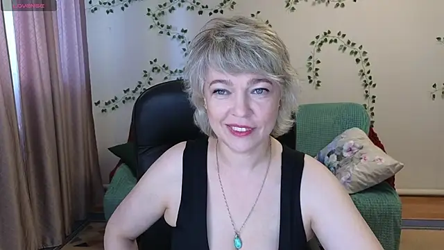 Snapshot of Rosette_Pricky chatting on May 28, 2026, 2:25 pm Rosette Pricky online show from May 28, 2026, 2:25 pm
