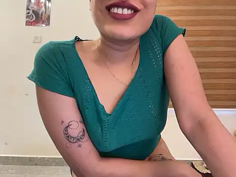 LucytheDevilQueen online show from December 18, 2025, 2:50 am