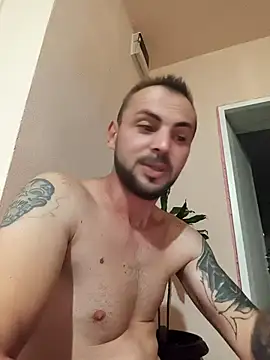 papichulo0099 online show from October 23, 2025, 3:06 am