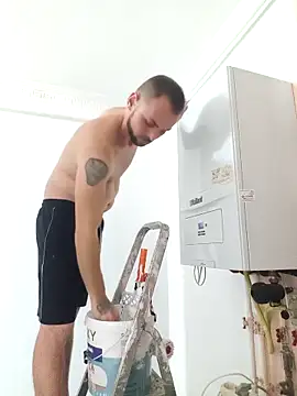 papichulo0099 online show from November 28, 2025, 4:31 pm