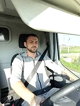 papichulo0099 online show from April 1, 2026, 6:36 am