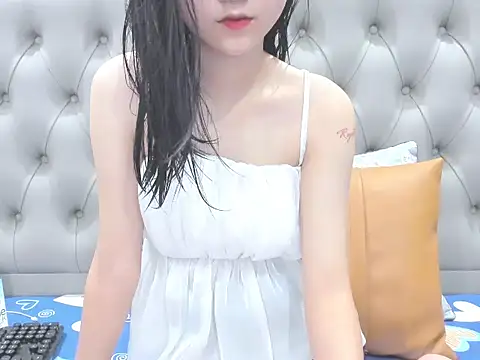  ly   online show from October 6, 2025, 4:15 pm