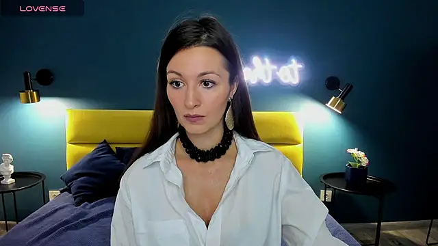 Joan Nelson online show from September 11, 2025, 1:28 am