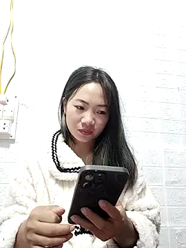 AAANINE22 online show from November 10, 2025, 1:04 am