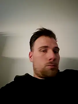 mrlyuis online show from March 3, 2026, 3:18 pm