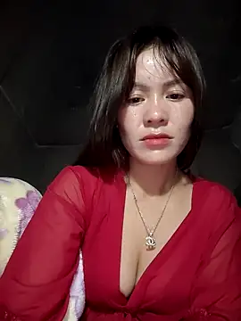 Snapshot of TinTim02 chatting on April 29, 2026, 9:43 pm TinTim02 online show from April 29, 2026, 9:43 pm