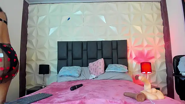 BustyGlow online show from October 4, 2025, 10:46 am