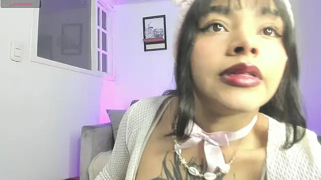 Mia zafir online show from September 25, 2025, 5:16 pm