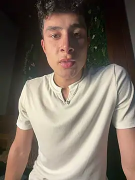 Snapshot of AustinJones_ chatting on July 11, 2026, 5:37 pm AustinJones online show from July 11, 2026, 5:37 pm