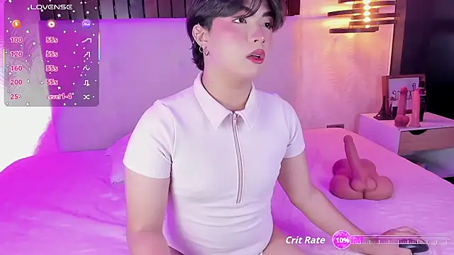 Creamy Angelo online show from October 13, 2025, 8:42 pm