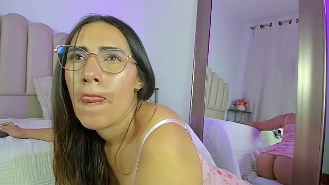 Valey x online show from June 30, 2026, 4:24 am