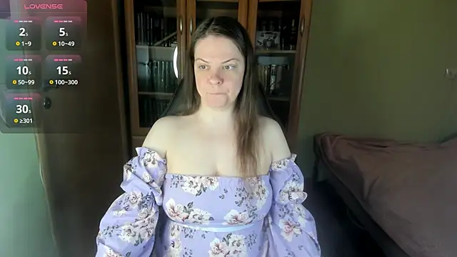 MiaLores online show from April 11, 2026, 9:13 am