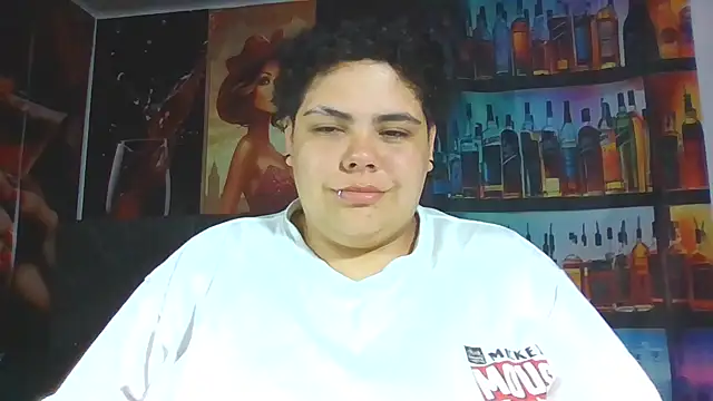 Snapshot of Hailey_Curvy chatting on June 14, 2026, 4:03 am Hailey Curvy online show from June 14, 2026, 4:03 am