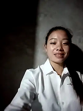 milo123-xx online show from October 12, 2025, 12:37 pm