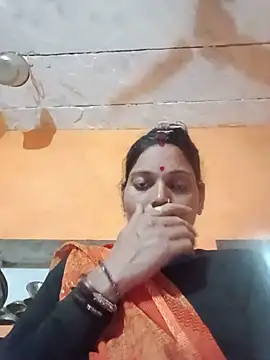 Dikchahot online show from June 5, 2026, 4:13 pm