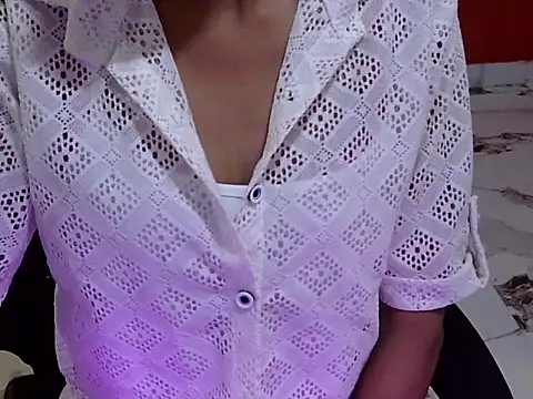 muskanrao2 online show from December 3, 2025, 4:31 am