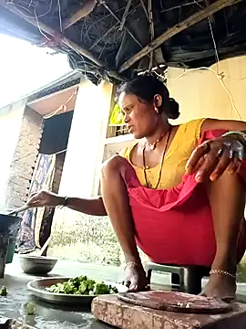 Snapshot of cute_diya_12 chatting on September 22, 2025, 4:03 am cute diya 12 online show from September 22, 2025, 4:03 am