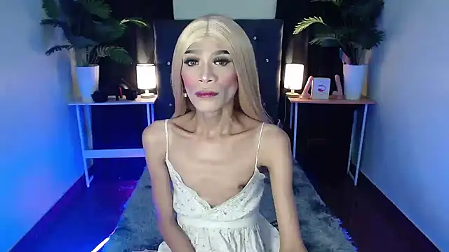 itsmeMonicaloove69 online show from September 14, 2025, 10:25 am