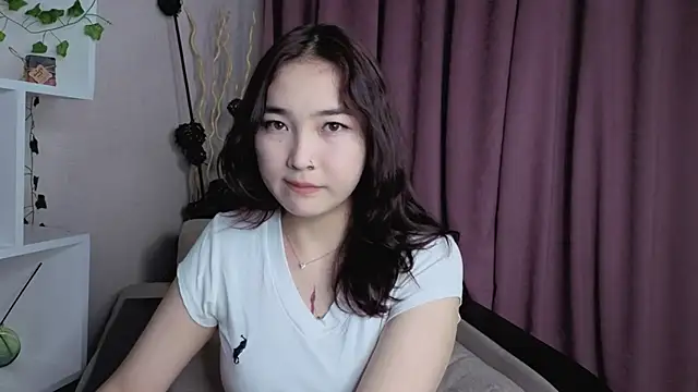 ColettaMejias online show from November 28, 2025, 9:06 pm