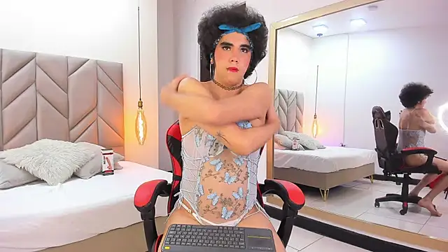 KheylerTomphson online show from October 21, 2025, 11:55 am