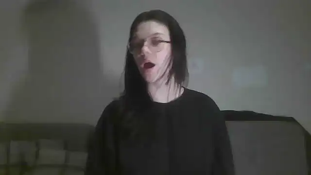 LaVostraDorothy online show from November 23, 2025, 8:08 pm