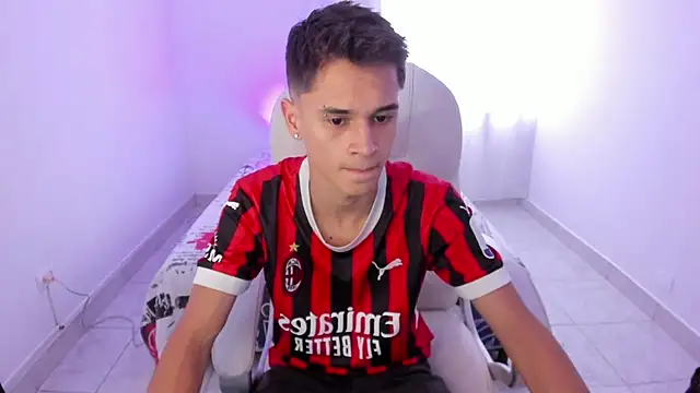 Aron Boyy online show from September 19, 2025, 7:14 pm