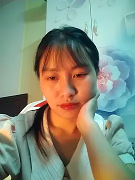   Sasulq   online show from September 12, 2025, 9:42 am