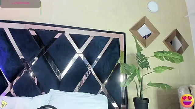 Snapshot of Valery_Brand chatting on February 27, 2026, 11:32 am Valery Brand online show from February 27, 2026, 11:32 am