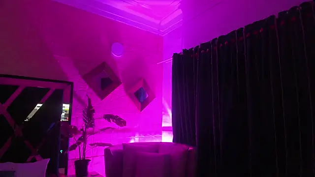 Snapshot of Valery_Brand chatting on March 5, 2026, 11:28 am Valery Brand online show from March 5, 2026, 11:28 am