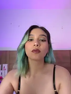 Snapshot of Akatsumi_ chatting on August 4, 2026, 12:25 am Akatsumi online show from August 4, 2026, 12:25 am