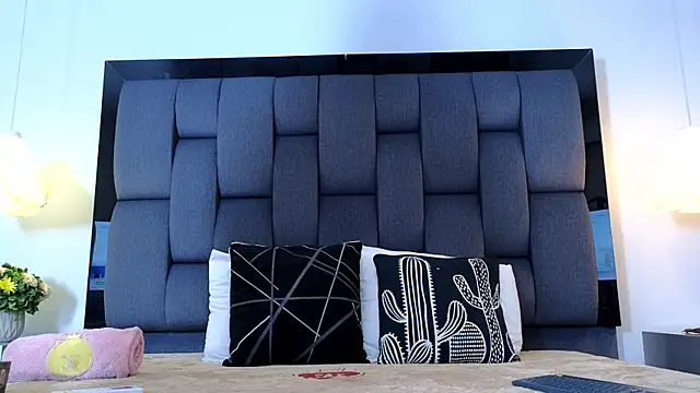 Calipso Parisi online show from September 12, 2025, 1:22 pm